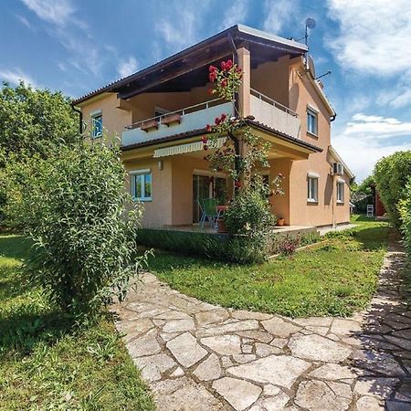 Holiday House Barbara Медулин Экстерьер фото