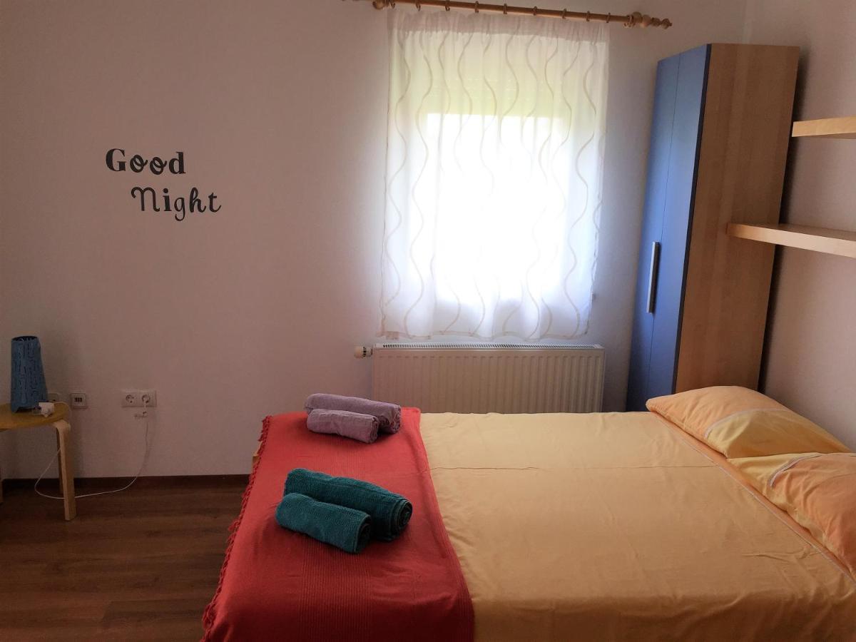 Holiday House Barbara Медулин Экстерьер фото