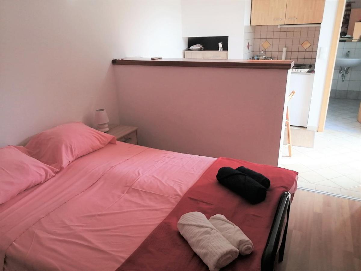 Holiday House Barbara Медулин Экстерьер фото